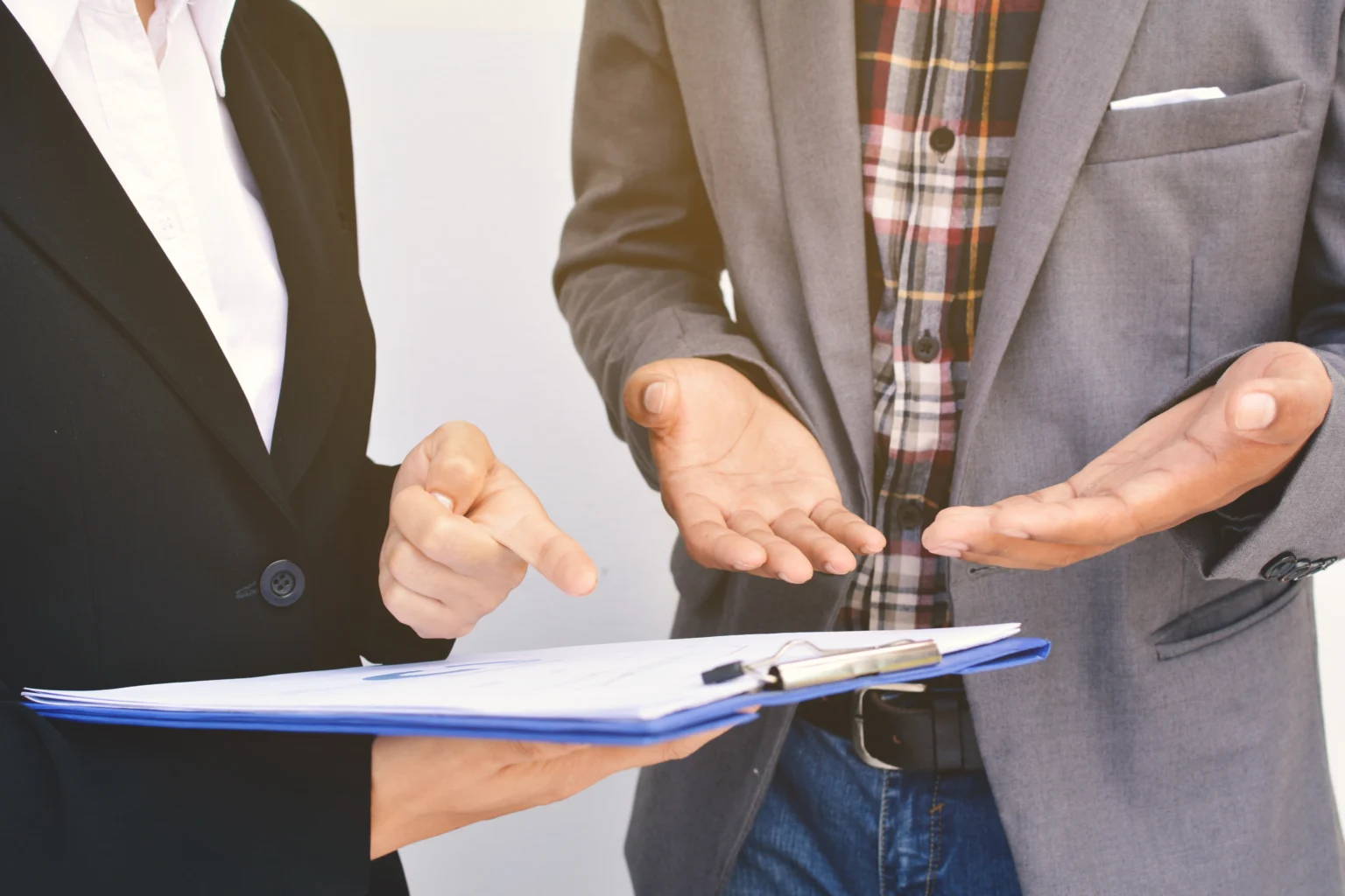 Gdzie umieścić regulamin konkursu? Praktyczny poradnik dla właścicieli firm